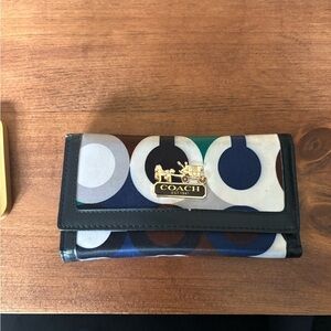 Coach Circle Pattern Wallet with Gold Accent💥Buy 2 Get 1 Free💥